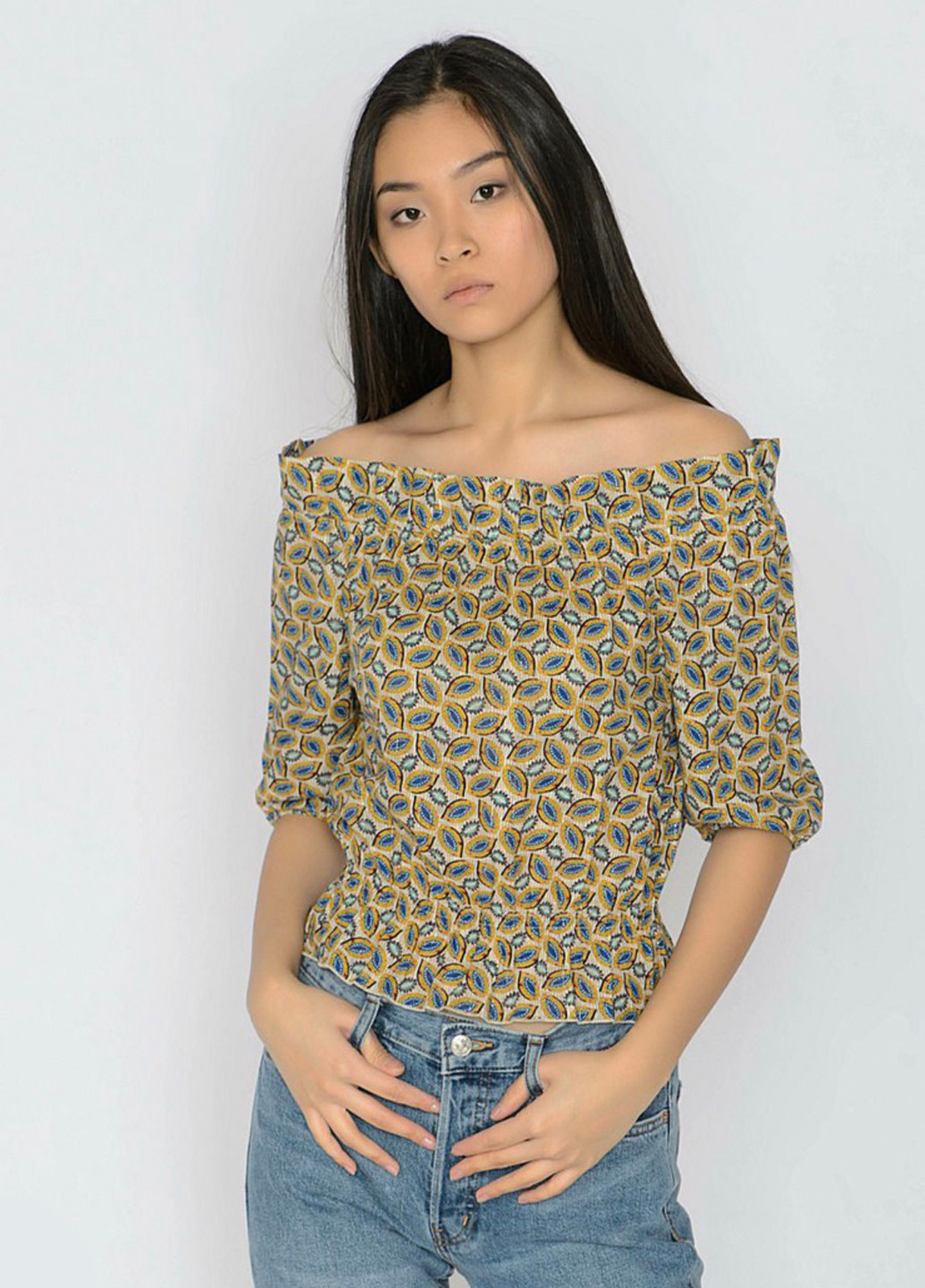 Бежева блуза United Colors of Benetton