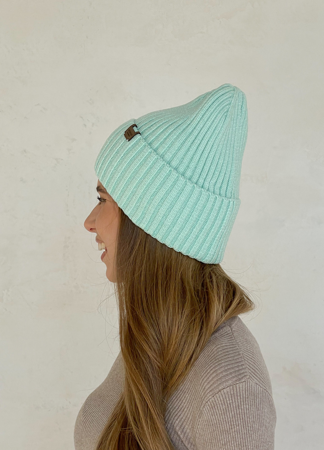 Теплая зимняя кашемировая женская шапка с отворотом на флисовой подкладке 500125 DeMari шерри (263508394)