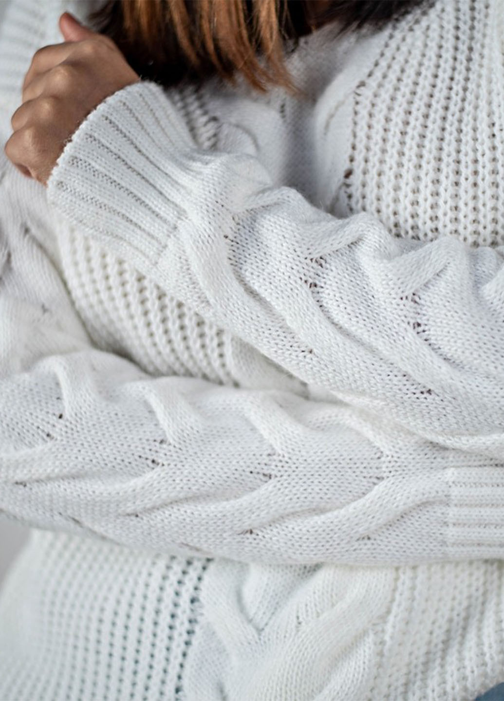 Белый демисезонный свитер "ева" Anika