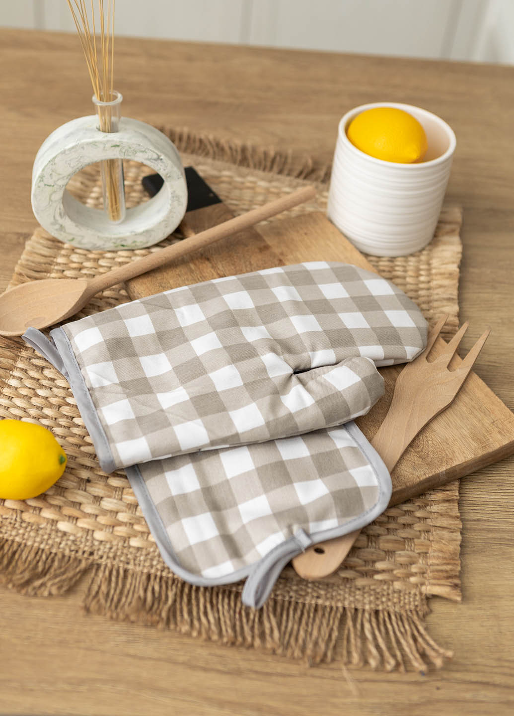 Набір рукавичка та прихватка водовідштовхувальні "Клітинка бежева" Homedec - (263517183)