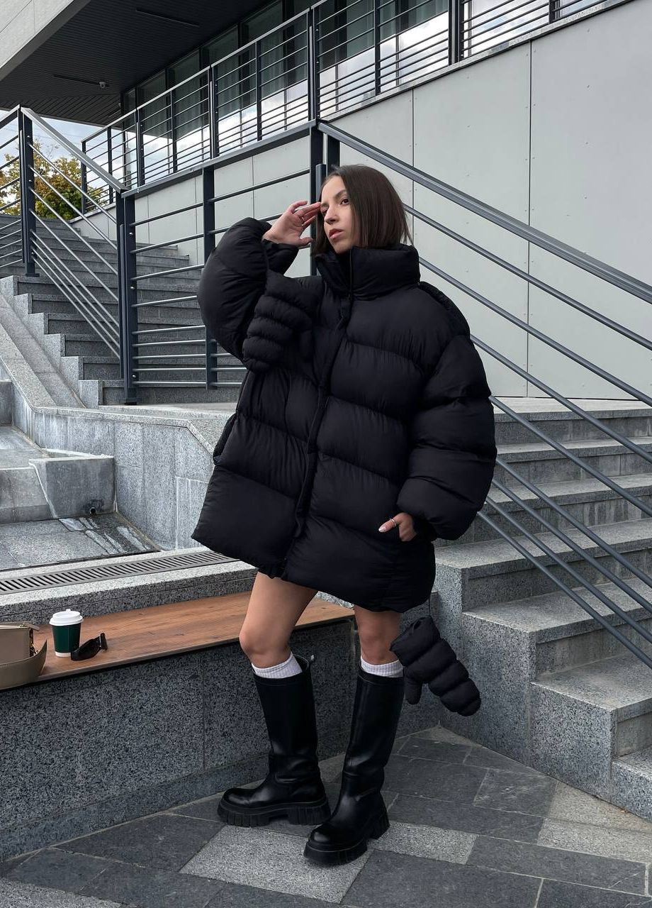 Чорна зимня жіноча зимова куртка подовжена з варежками ZF inspire