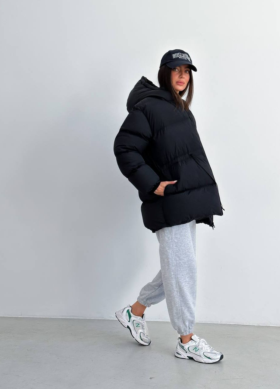 Чорна зимня жіноча зимова куртка із затяжками на талії ZF inspire
