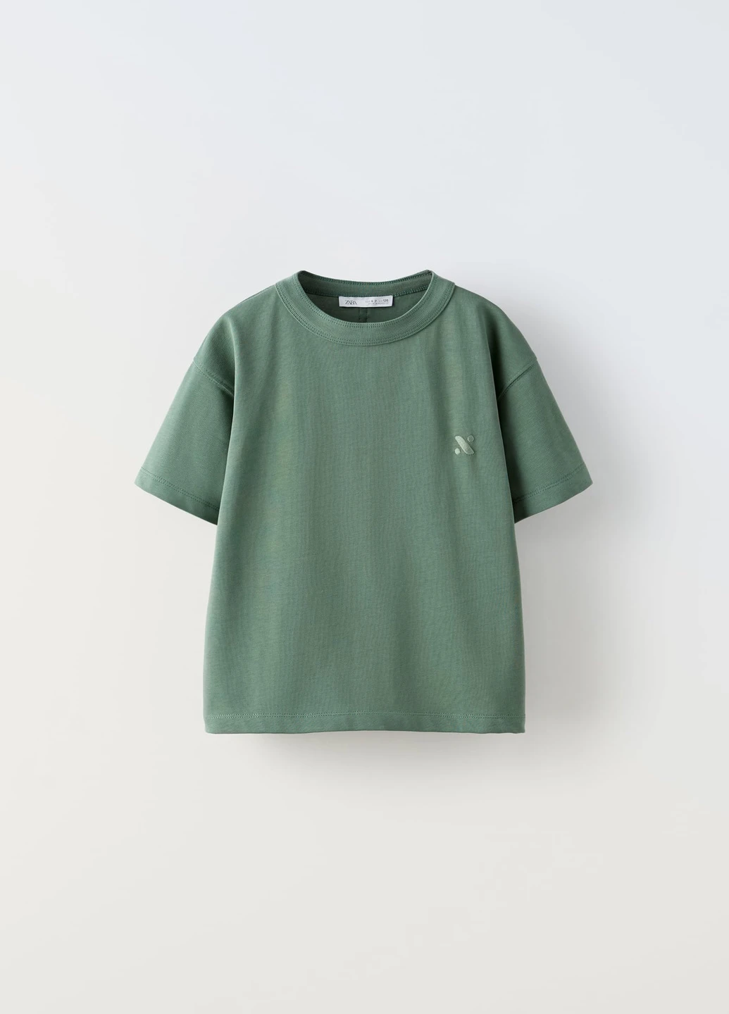 Зеленая летняя футболка Zara