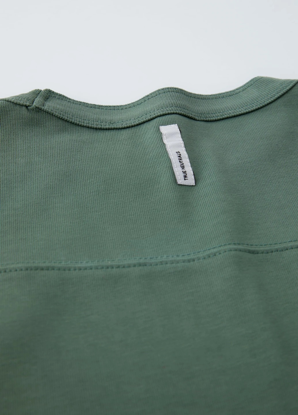 Зеленая летняя футболка Zara