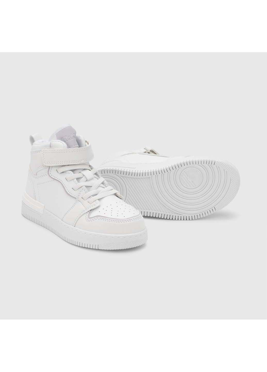 Белые демисезонные кроссовки Biki