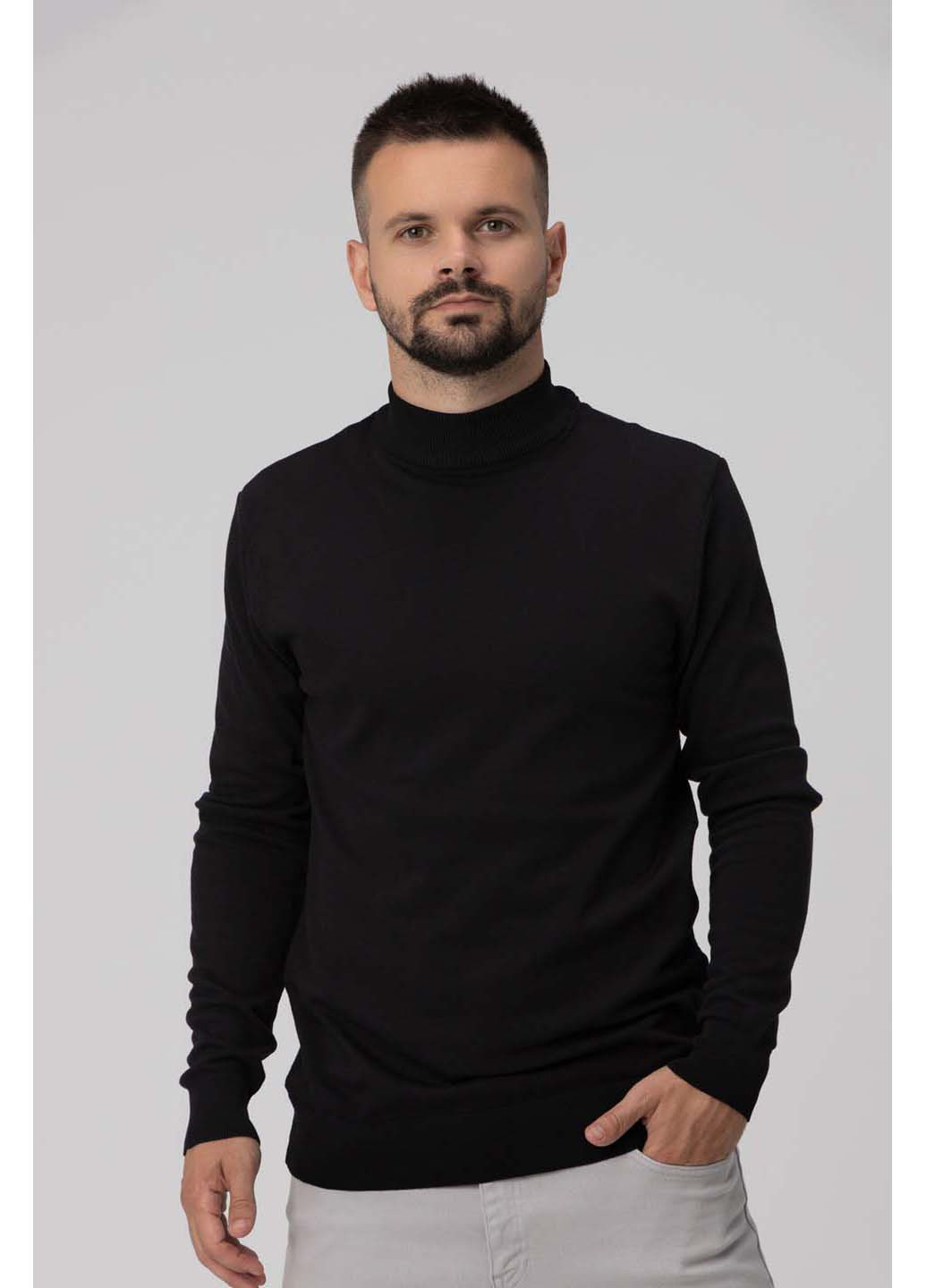 Черный демисезонный свитер Figo