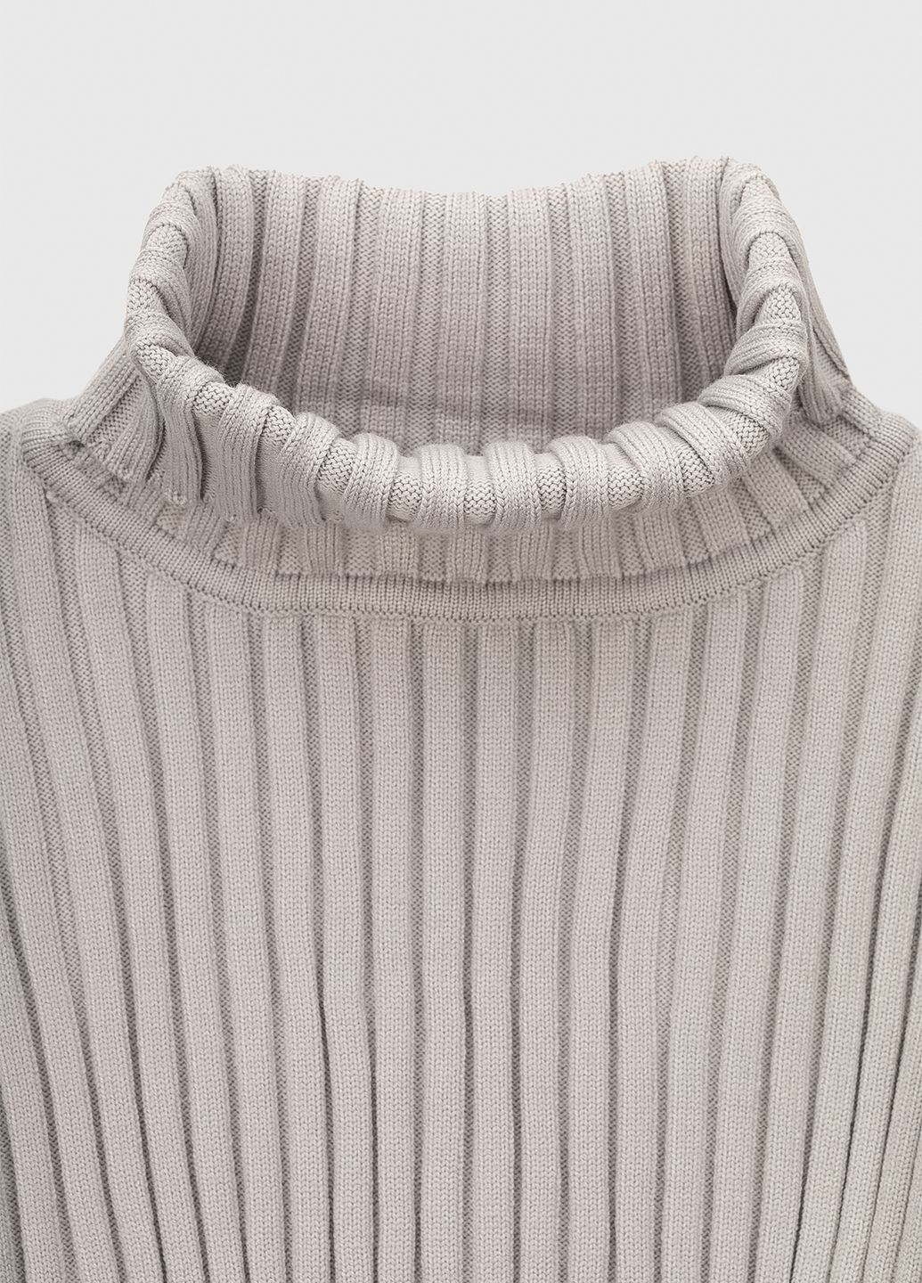 Серый демисезонный свитер Lizi