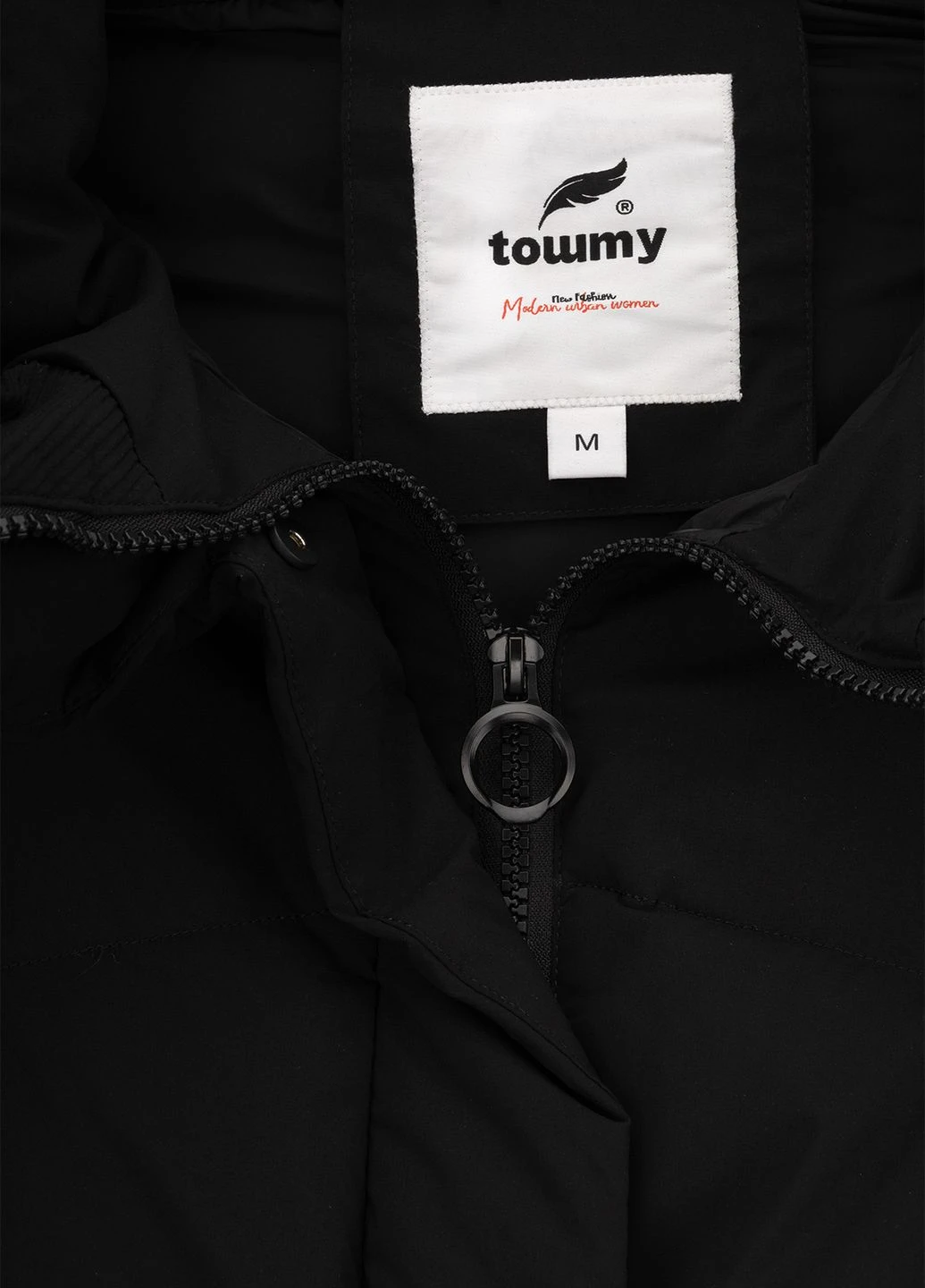 Черная зимняя куртка Towmy
