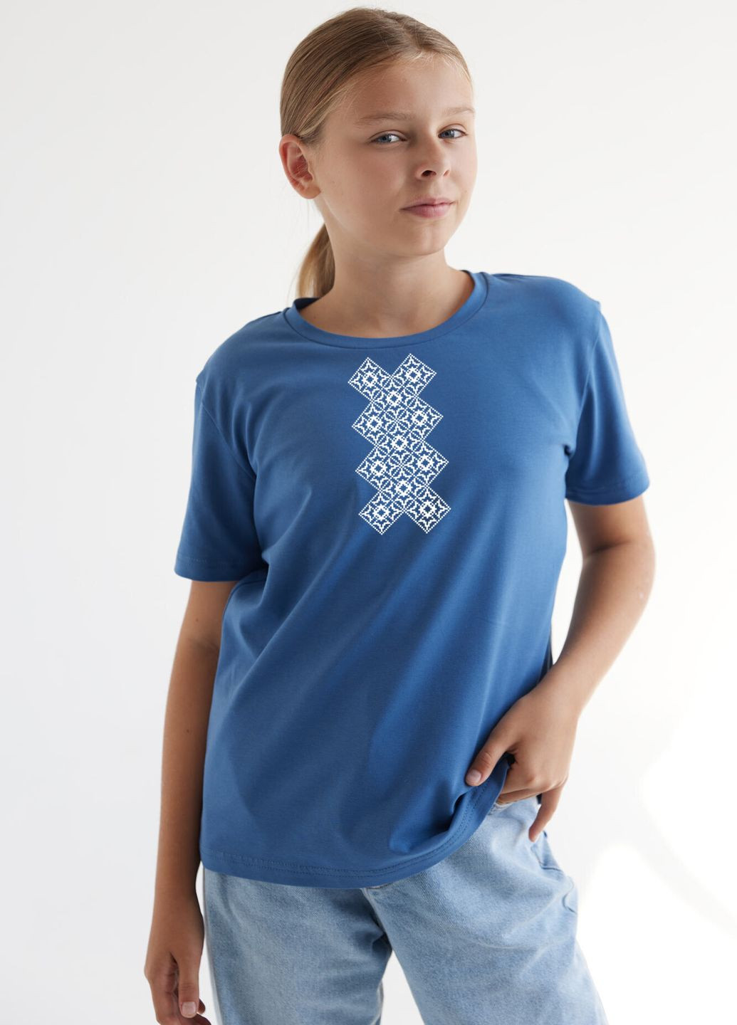 Синяя летняя футболка bebi "вышиванка" Garne