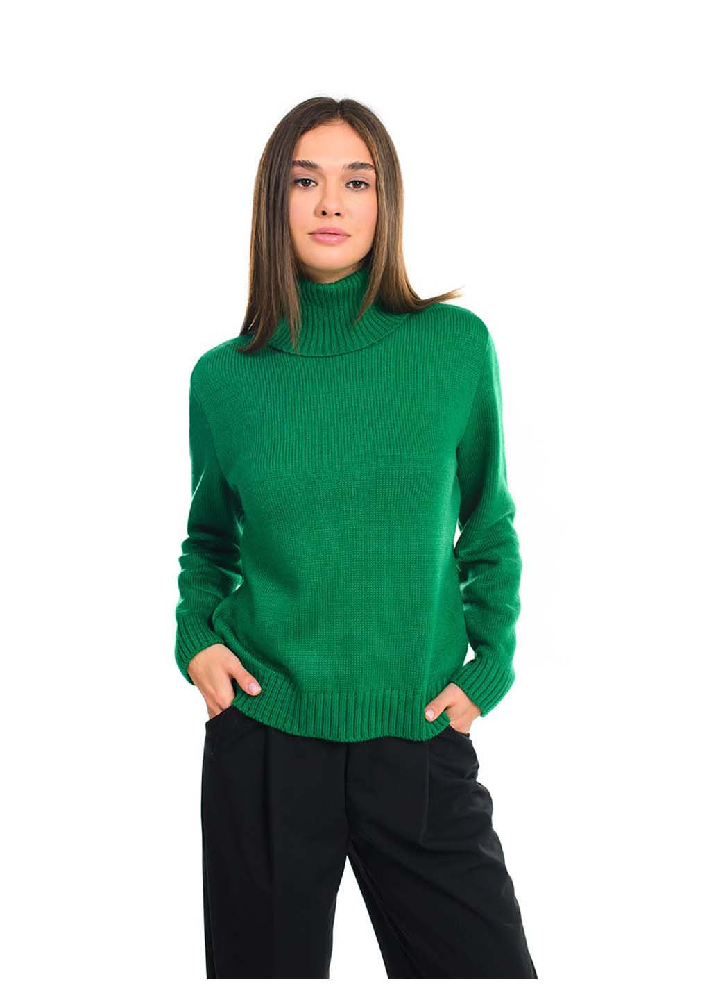 Зелений демісезонний светр SVTR