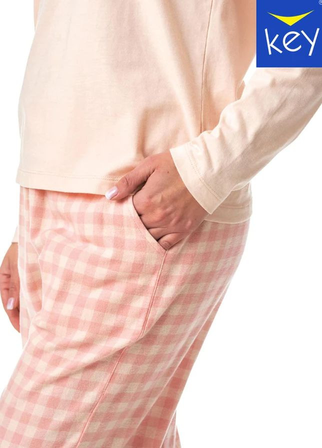 Персикова фланелева жіноча піжама зі штанами у клітинку lns 447 b23 лонгслив + брюки Key