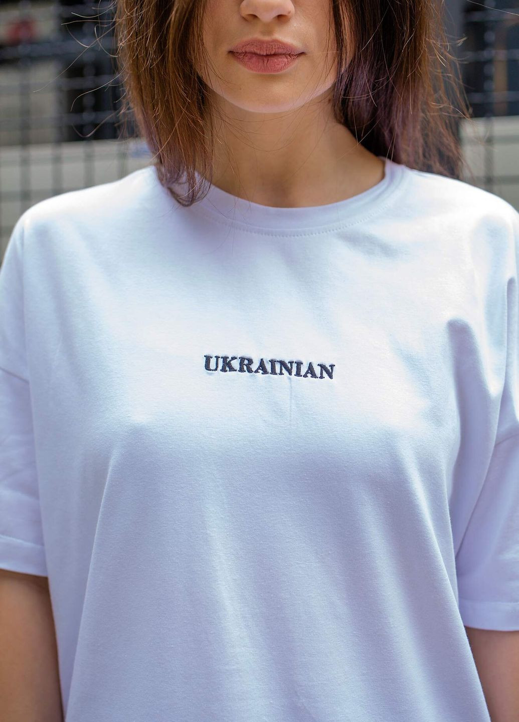 Белая летняя оверсайз футболка ukrainian Without