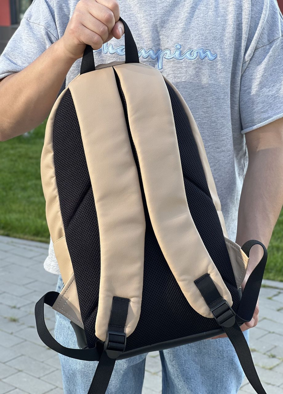 Женский городской рюкзак подростковый в экокожи, бежевый классический цвет No Brand city (264834502)