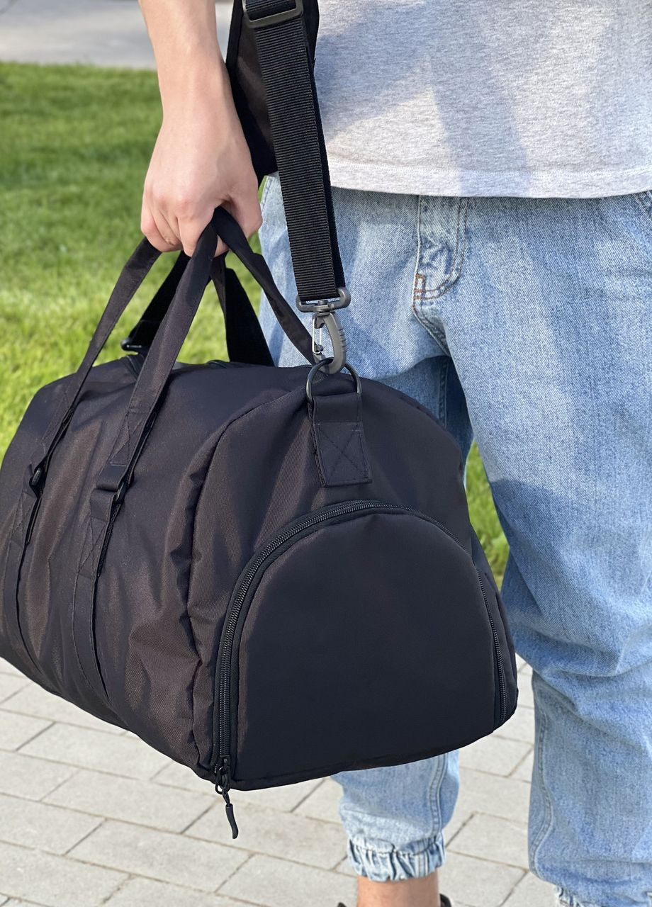 Спортивна сумка с кишенею для взуття з міцної тканини оксворд 35L Black на 2 відділення No Brand сумка l (264834499)