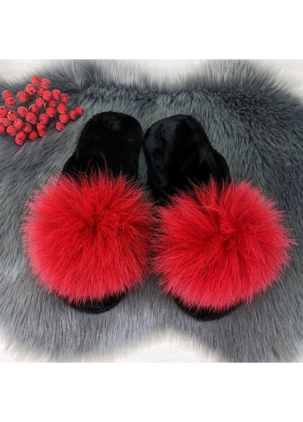 Красные тапочки женские войлочные для ламината с натуральным мехом Slippers с помпонами