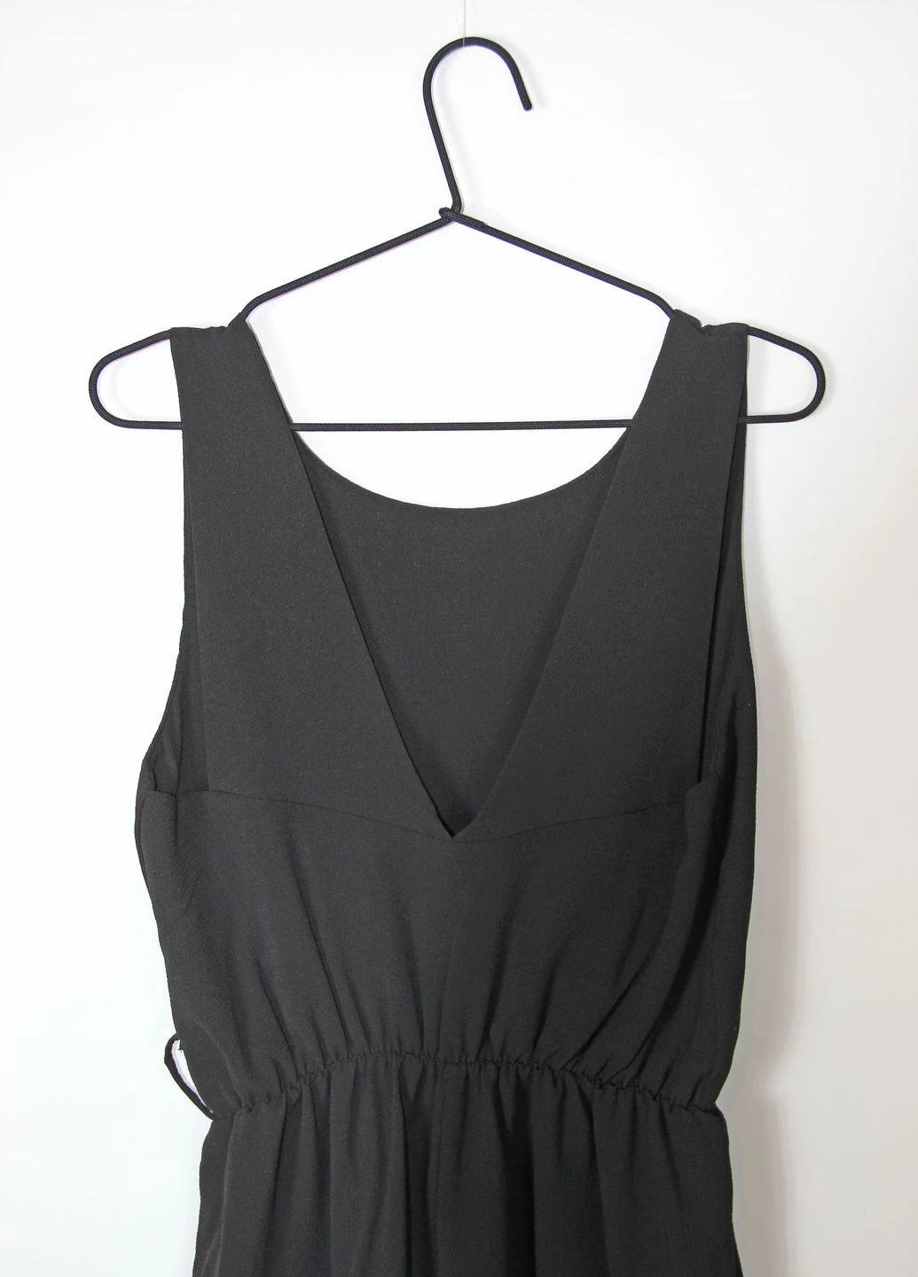 Черное платье Boohoo