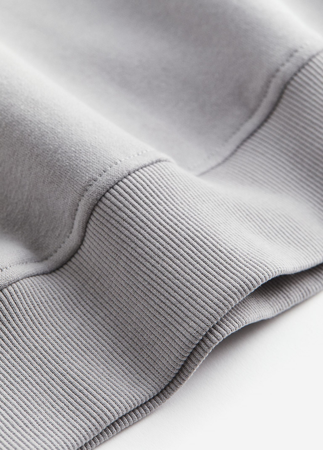 Темно-сірий демісезонний светр H&M