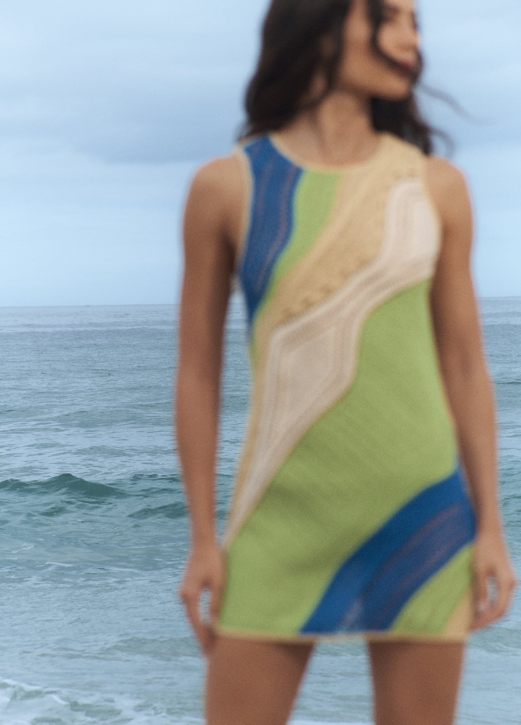 Комбінована повсякденний сукня Zara з абстрактним візерунком