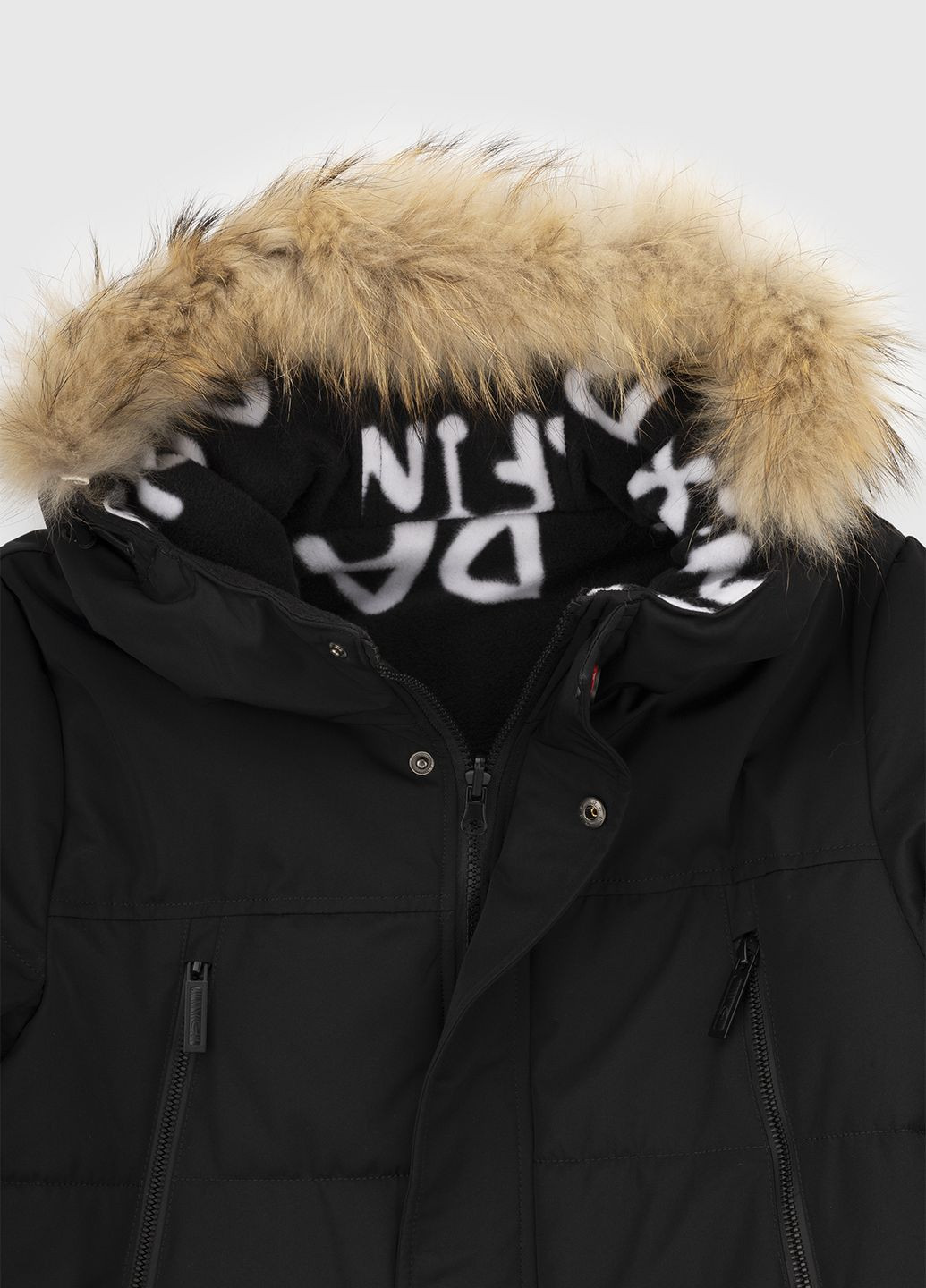 Чорна зимня куртка No Brand