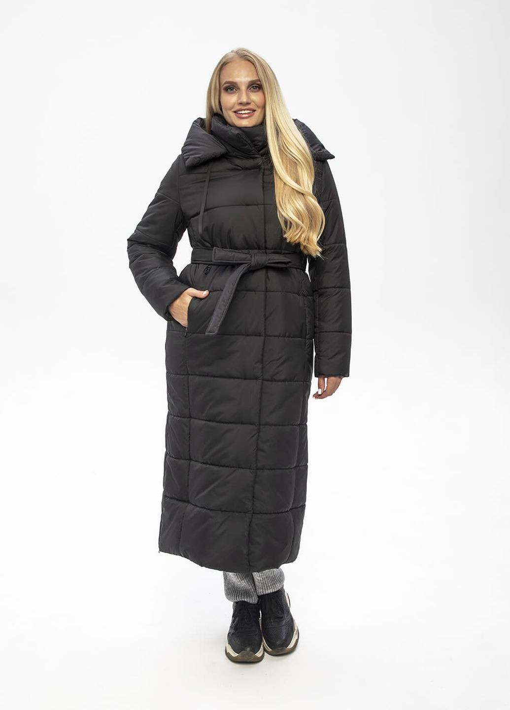 Чорна зимня куртка-пальто з капюшоном агата MioRichi
