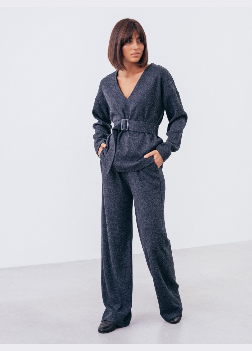 брючний костюм темно-синього кольору зі світшотом Dressa (265329485)