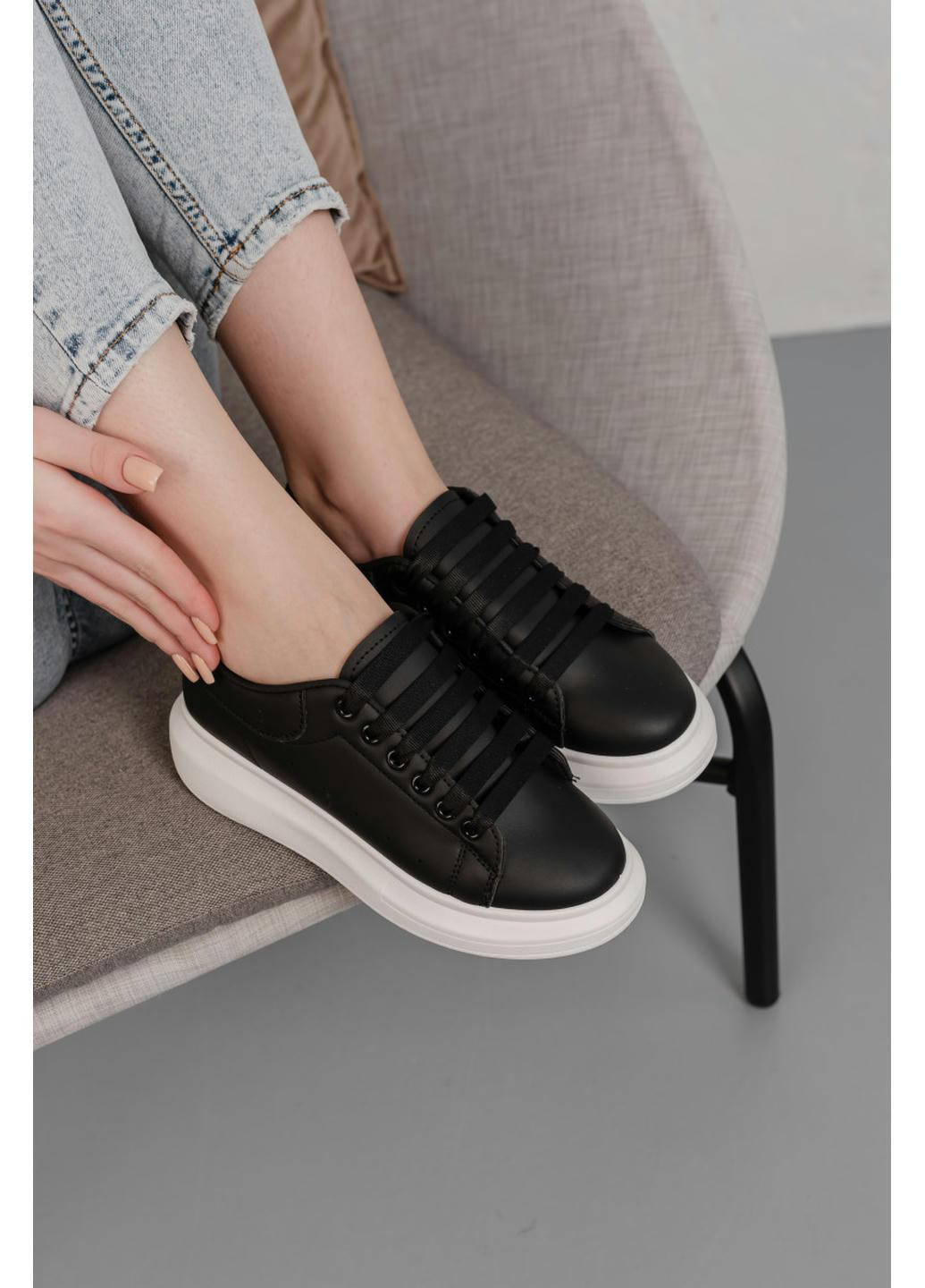 Чорні осінні кросівки жіночі cheril 3945 23 5 чорний Fashion
