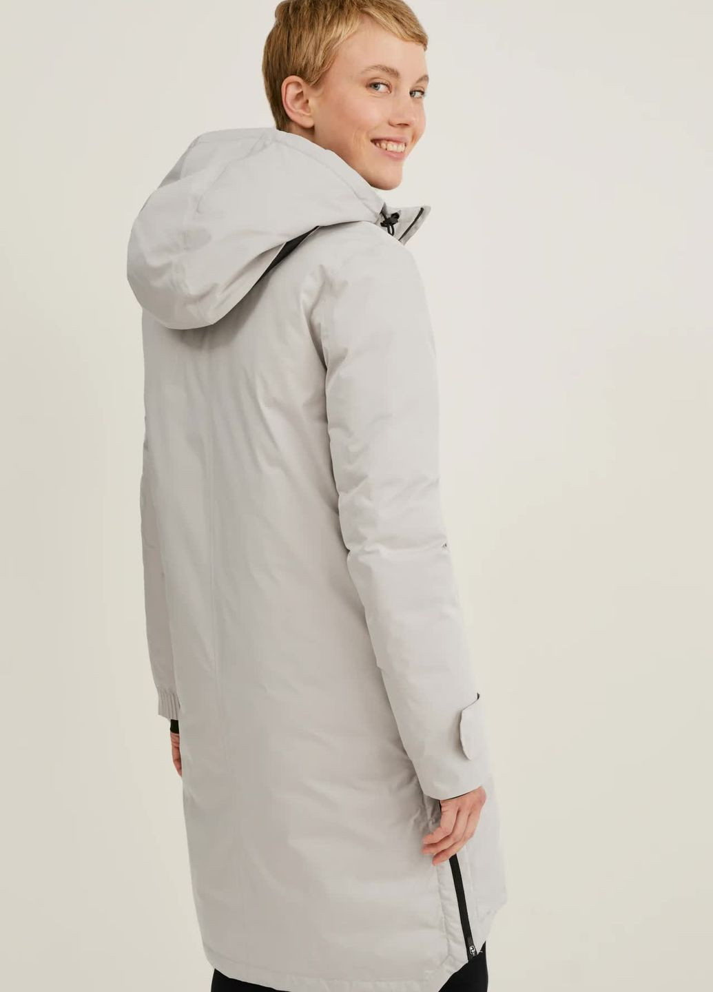 Серая зимняя водоотталкивающая куртка termolite C&A