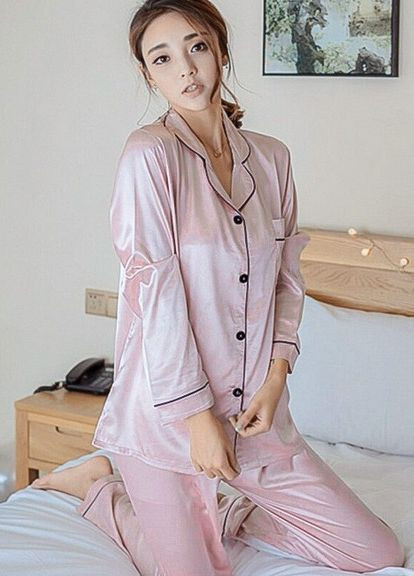 Розовая всесезон атласная пижама костюм фламинго july's song размер 5xl розовый 56 No Brand
