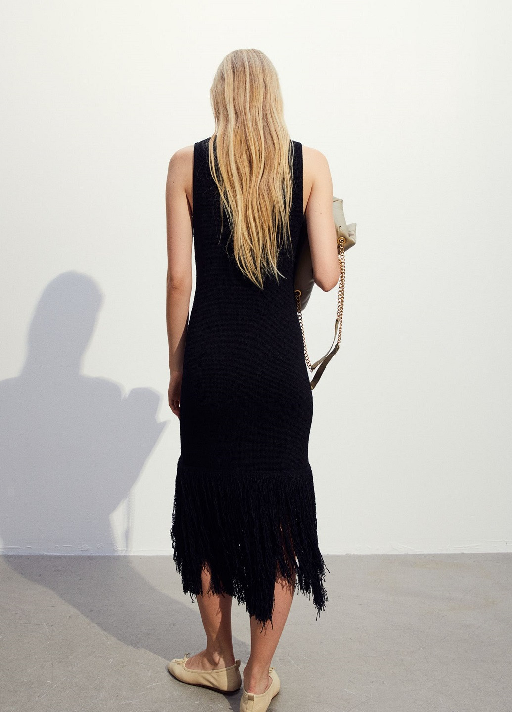 Чорна кежуал сукня H&M однотонна