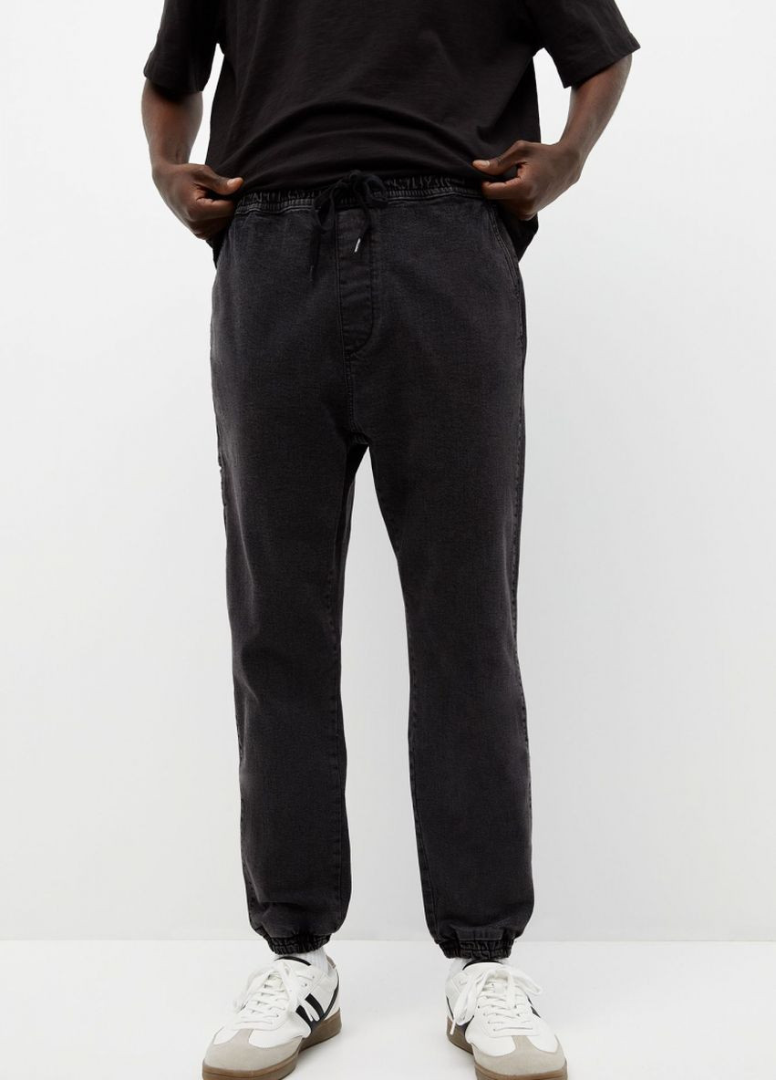 Черные демисезонные джинси джогер 4683 518 black Pull & Bear