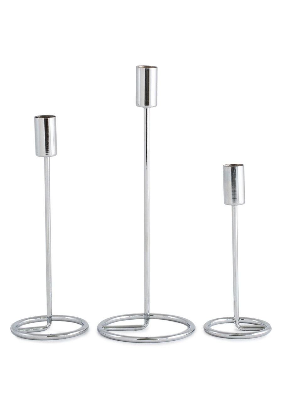 Підсвічник святковий REMY-DEСOR металевий Гуннар срібного кольору для тонкої свічки висота 28 см декор REMY-DECOR (266345108)