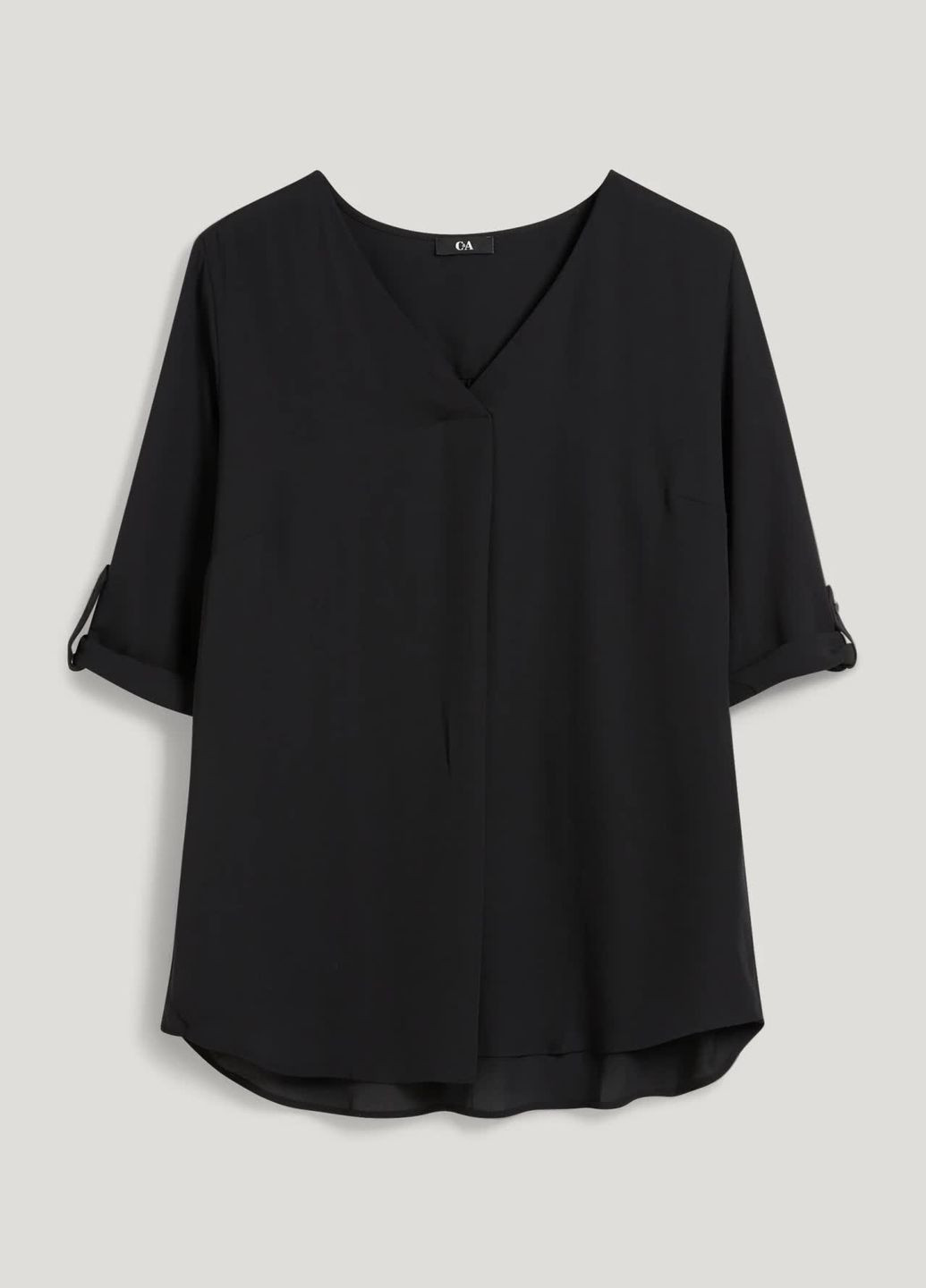 Черная демисезонная блуза с вырезом C&A