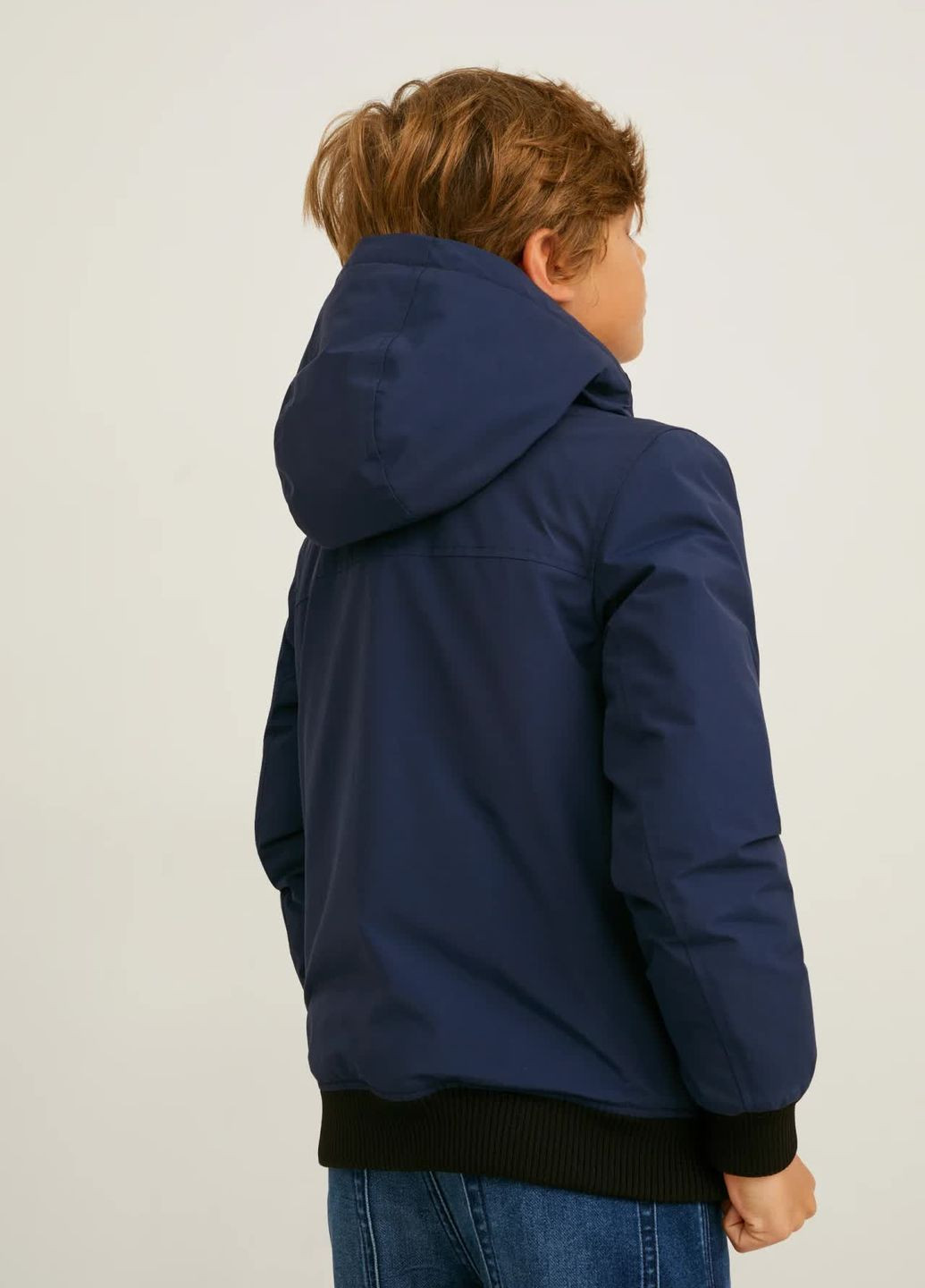 Темно-синяя демисезонная куртка с капюшоном C&A