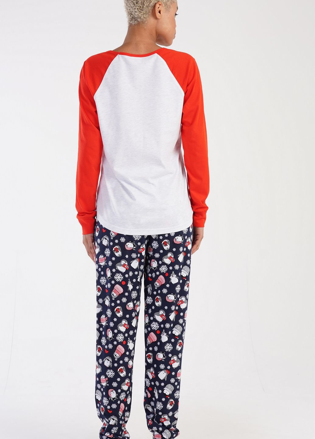 Красная зимняя пижама женская (лонгслив, штаны) лонгслив + брюки Vienetta