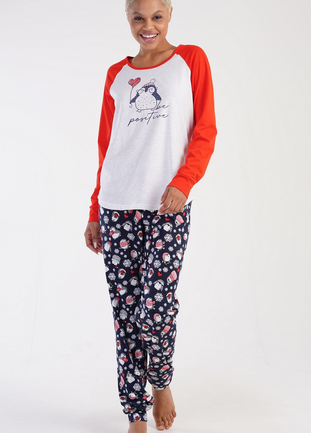 Красная зимняя пижама женская (лонгслив, штаны) лонгслив + брюки Vienetta