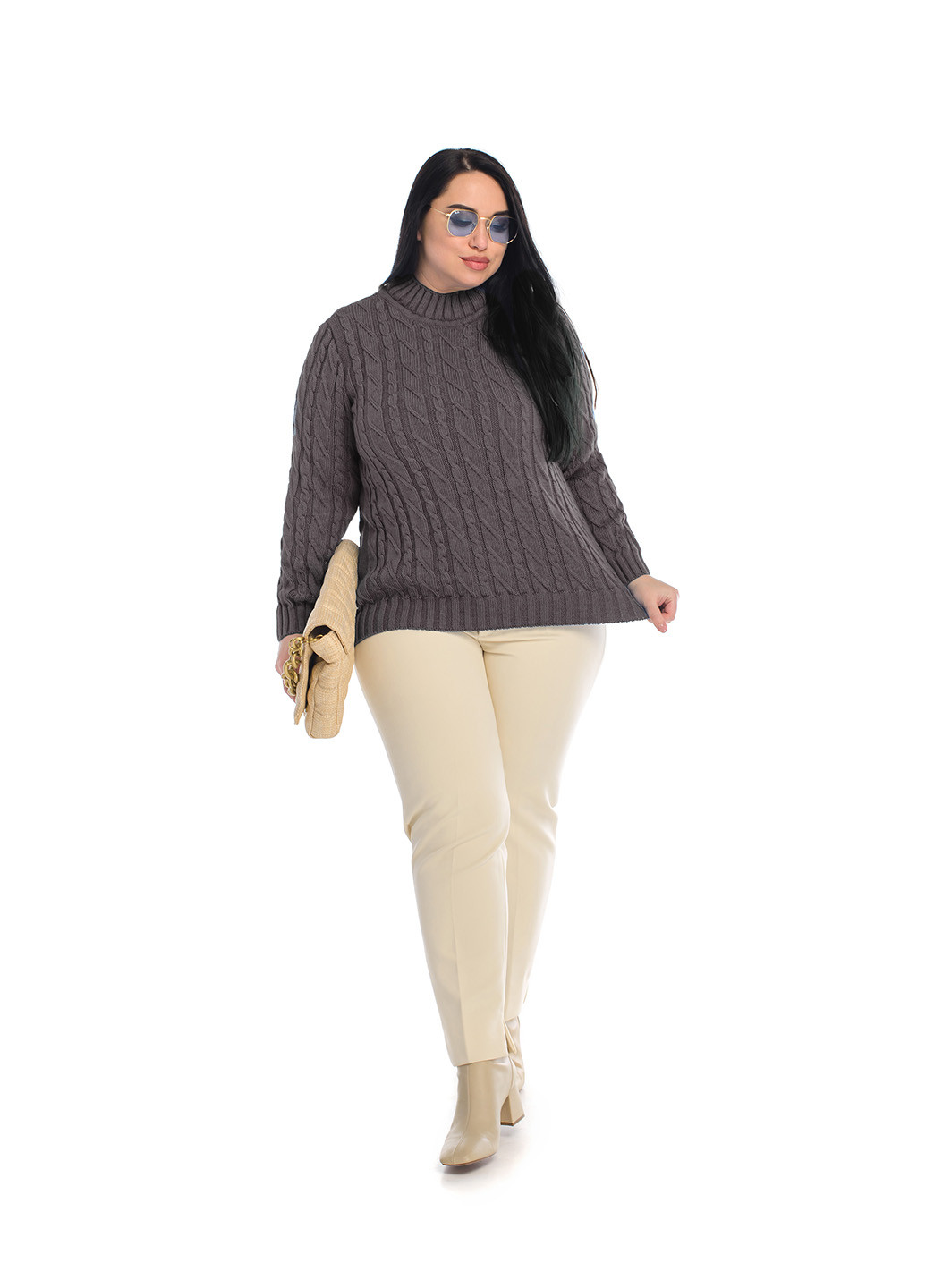 Сірий жіночий м'який светр з стійкою коміром SVTR