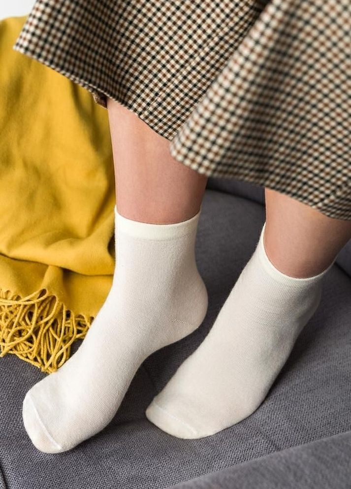 Молочные носки из шерсти мериноса 130/003 Steven однотонные (266699075)
