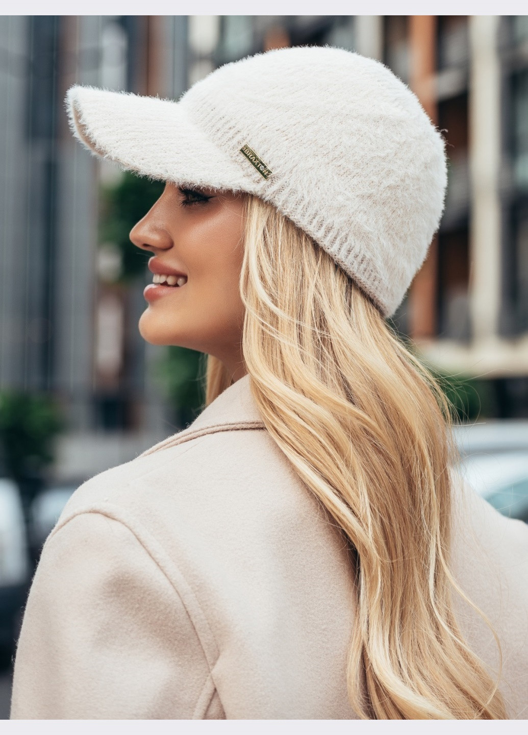 кепка дрібної в'язки бежевого кольору Dressa (266622402)