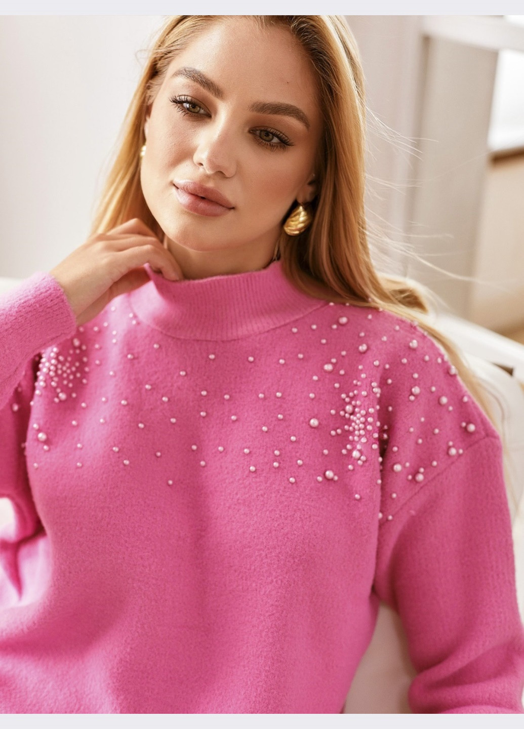 Рожевий зимовий светр рожевого кольору з декором Dressa