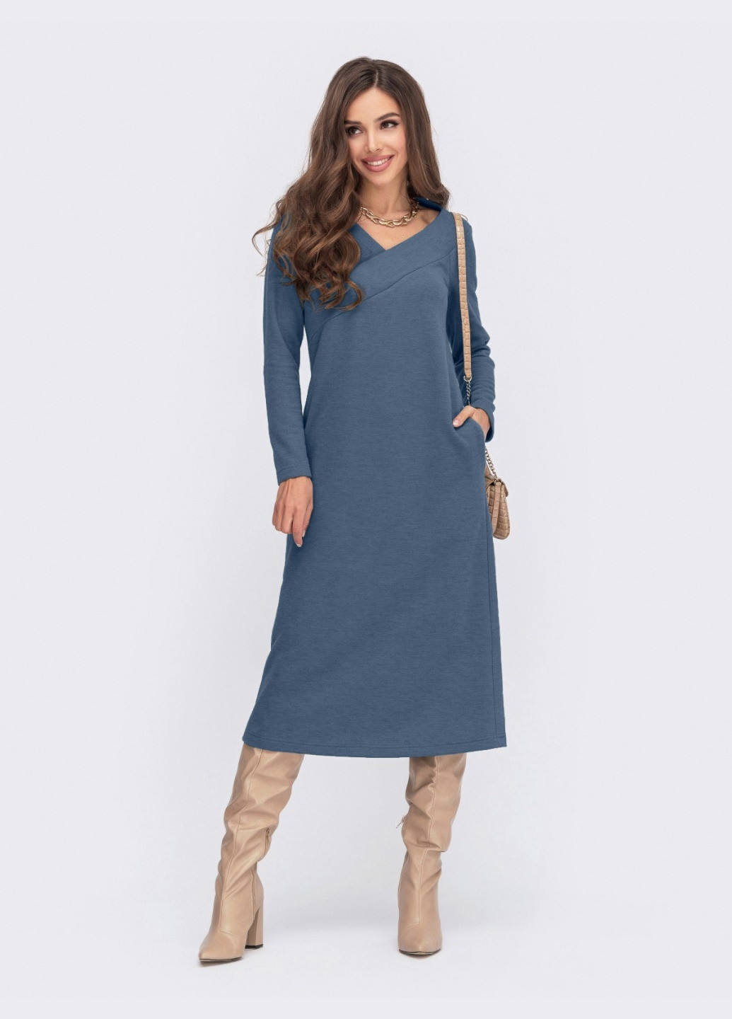 Синя тепла сукня з ангори синього кольору з v-подібним вирізом Dressa
