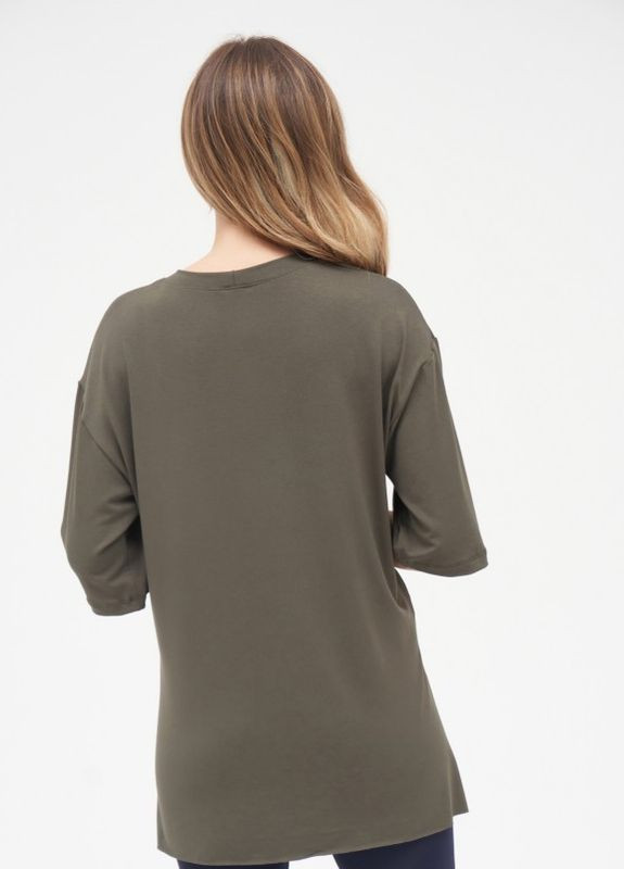 Хаки (оливковая) летняя удлиненная футболка цвета хаки с разрезами и принтом ISSA PLUS