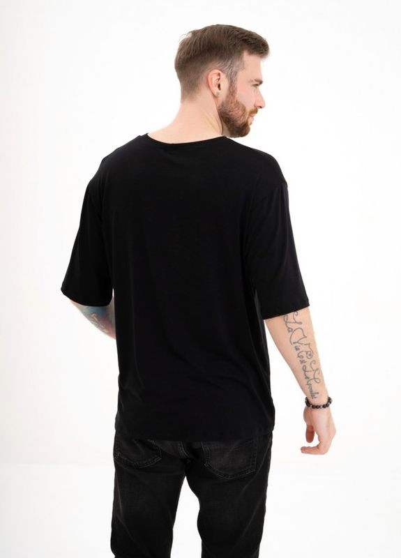 Черная футболка из трикотажа с принтом ISSA PLUS - (266782798)