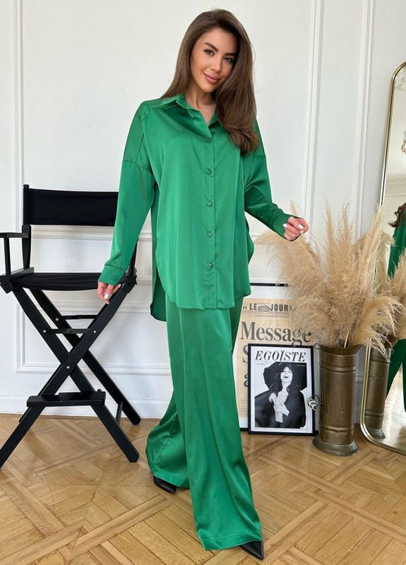 Зеленый шелковый костюм в пижамном стиле ISSA PLUS (266783504)