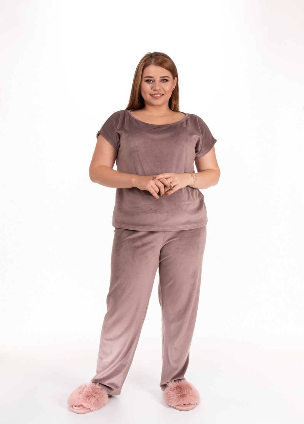 Коричнева велюровий комплект штани+ футболка великих розмірів NEL