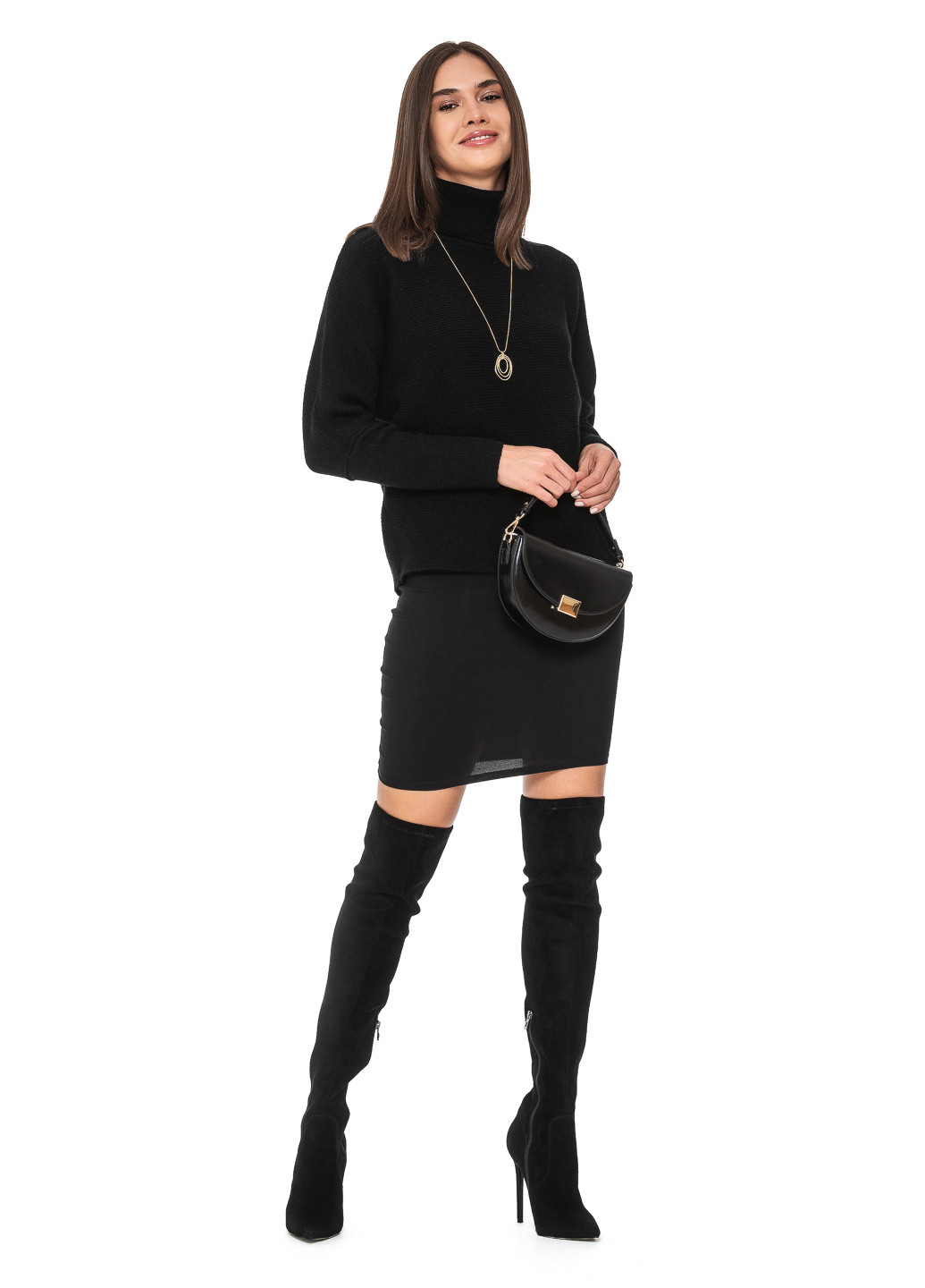 Чорний светр з широкими рукавами SVTR