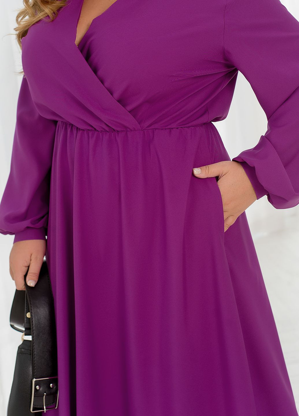 Фуксиновое (цвета Фуксия) вечернее платье макси колокол No Brand однотонное