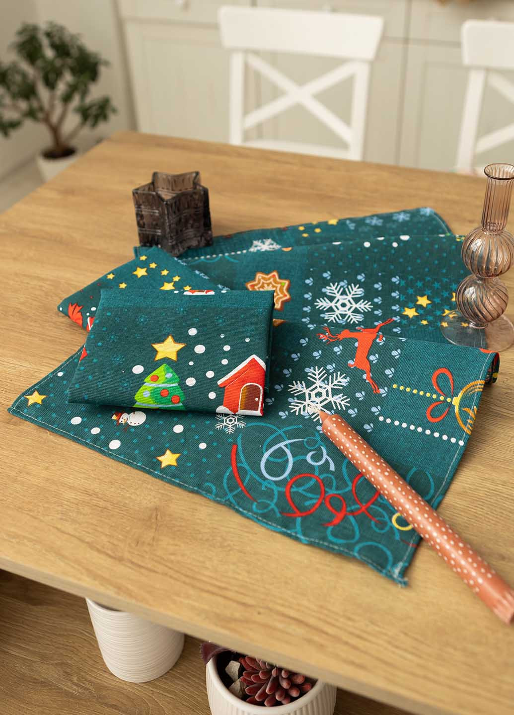 Рушник "Чарівні історії" 75х40 см Homedec новорічний темно-зелений