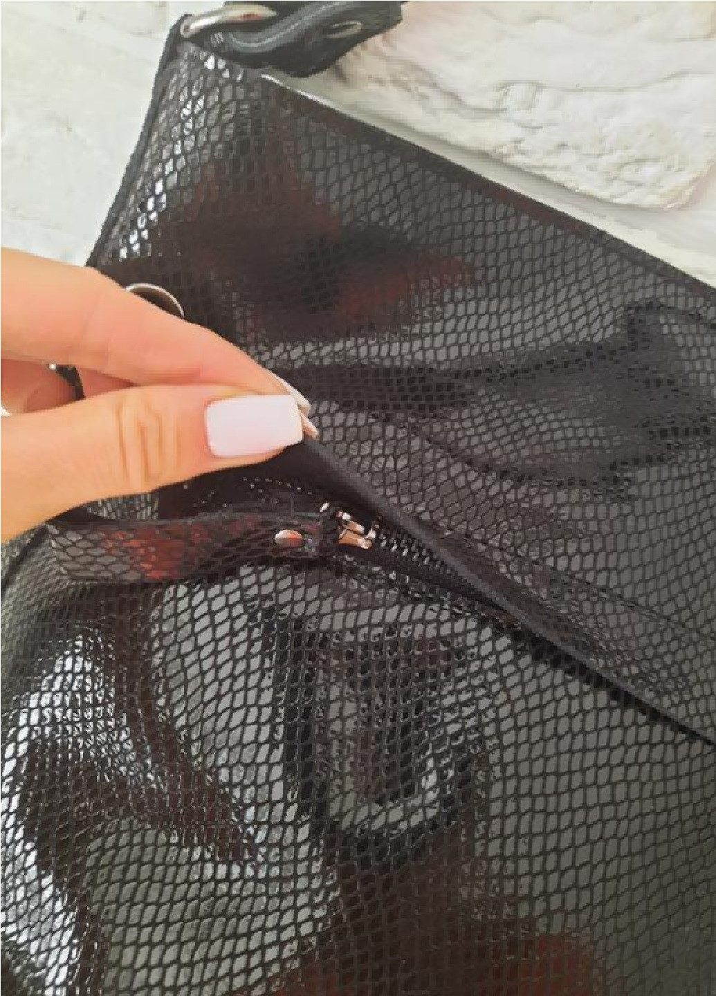 Шкіряна сумка із лазерної шкіри на 2 ручки Vishnya (267400779)