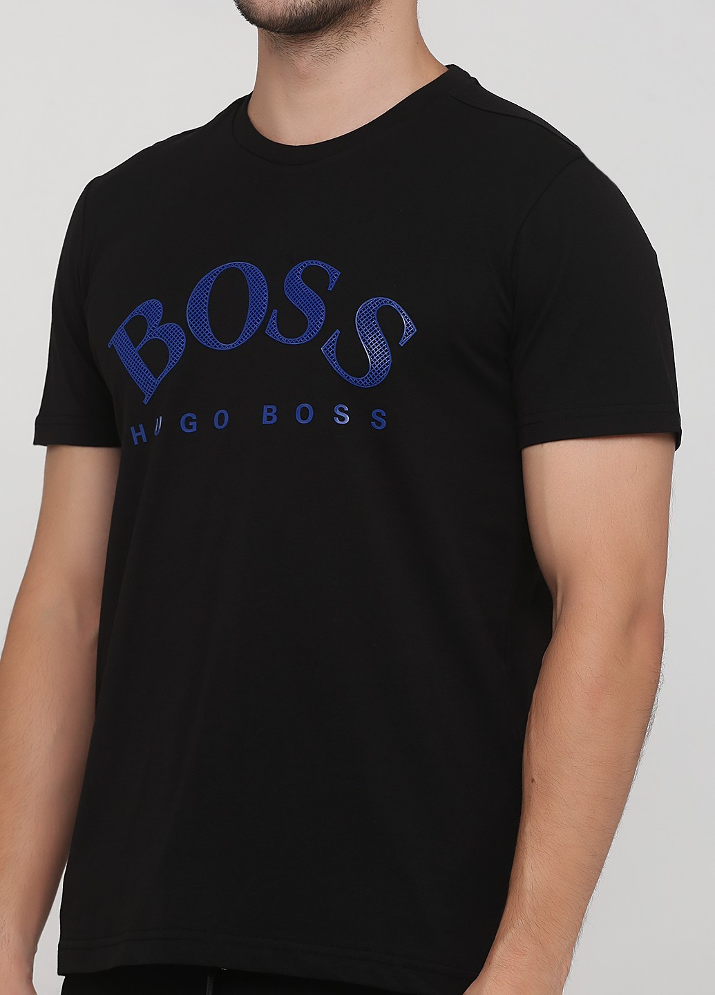 Черный летний костюм Hugo Boss