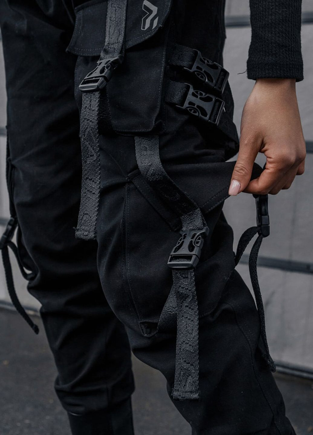 Черные кэжуал демисезонные брюки Пушка Огонь